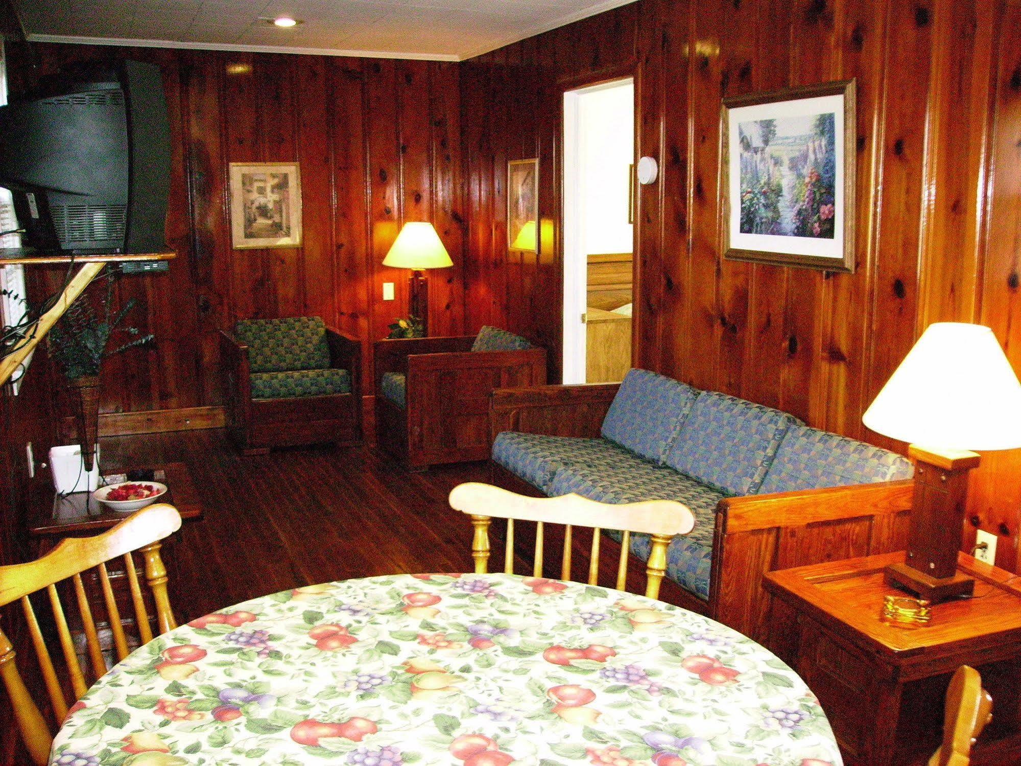 Cape Pines Motel Buxton Eksteriør bilde
